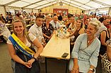 Delegation Neuhof mit 23. Bockauer Wurzelkönigin